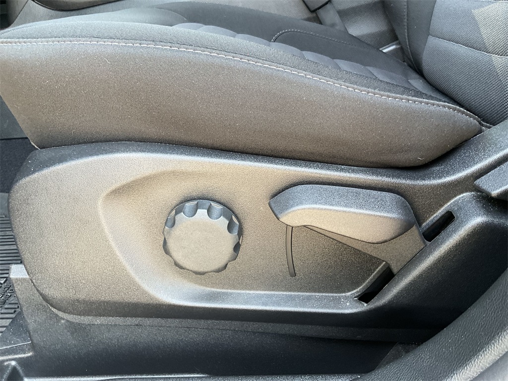 2024 Ford Edge SE photo 10