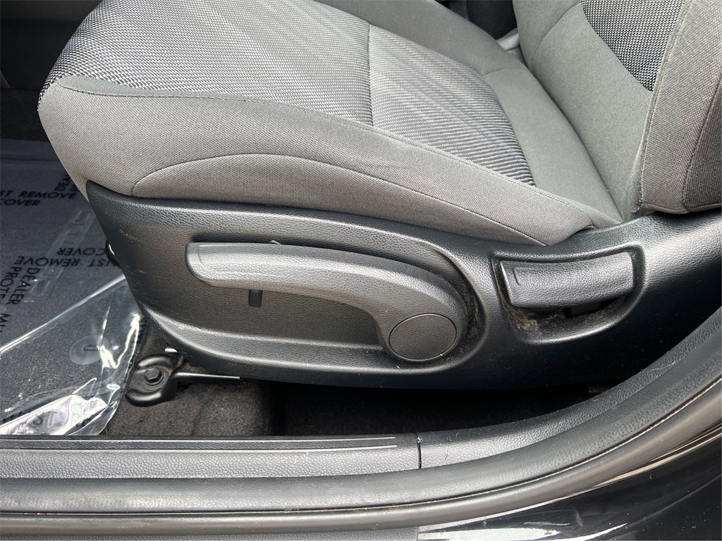 2021 Kia Seltos LX photo 18