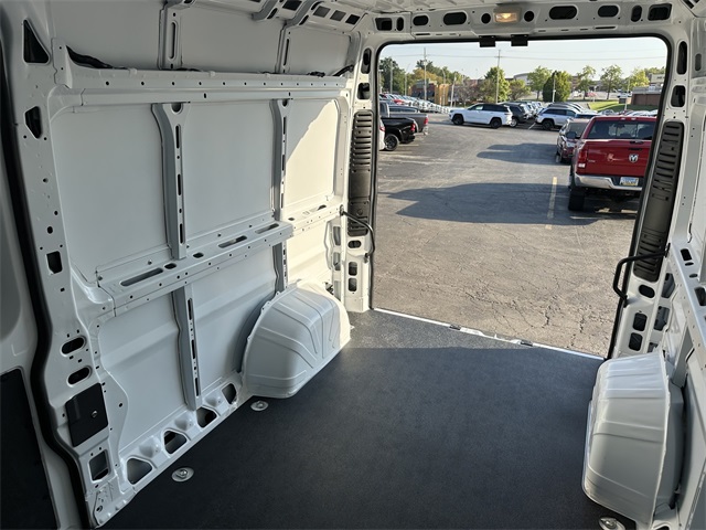 2026 Ram ProMaster 2500 photo 9