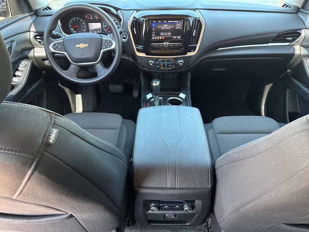 2020 Chevrolet Traverse LS photo 15