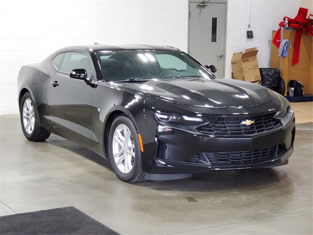 2022 Chevrolet Camaro 1LS photo 3