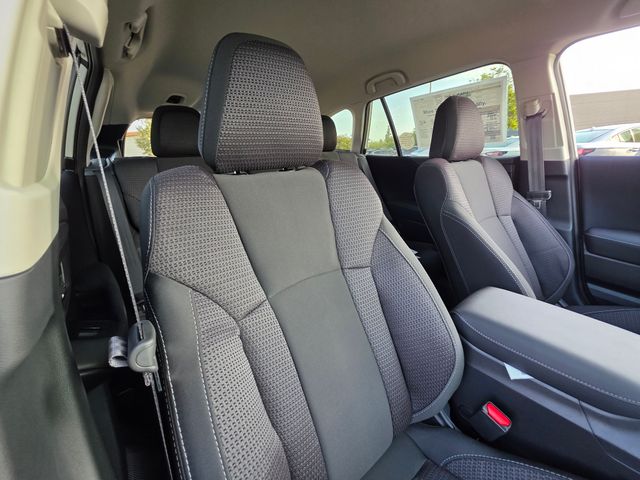 2025 Subaru Outback Premium photo 9