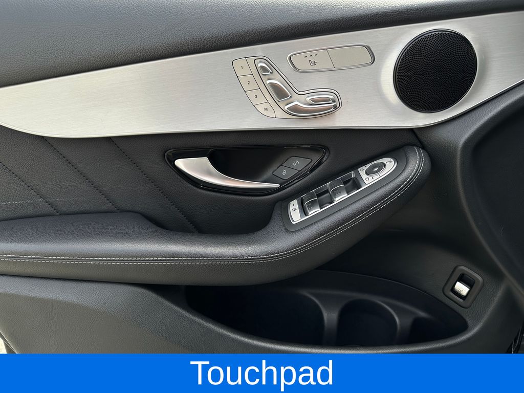 2019 Mercedes Benz GLC 300 photo 22