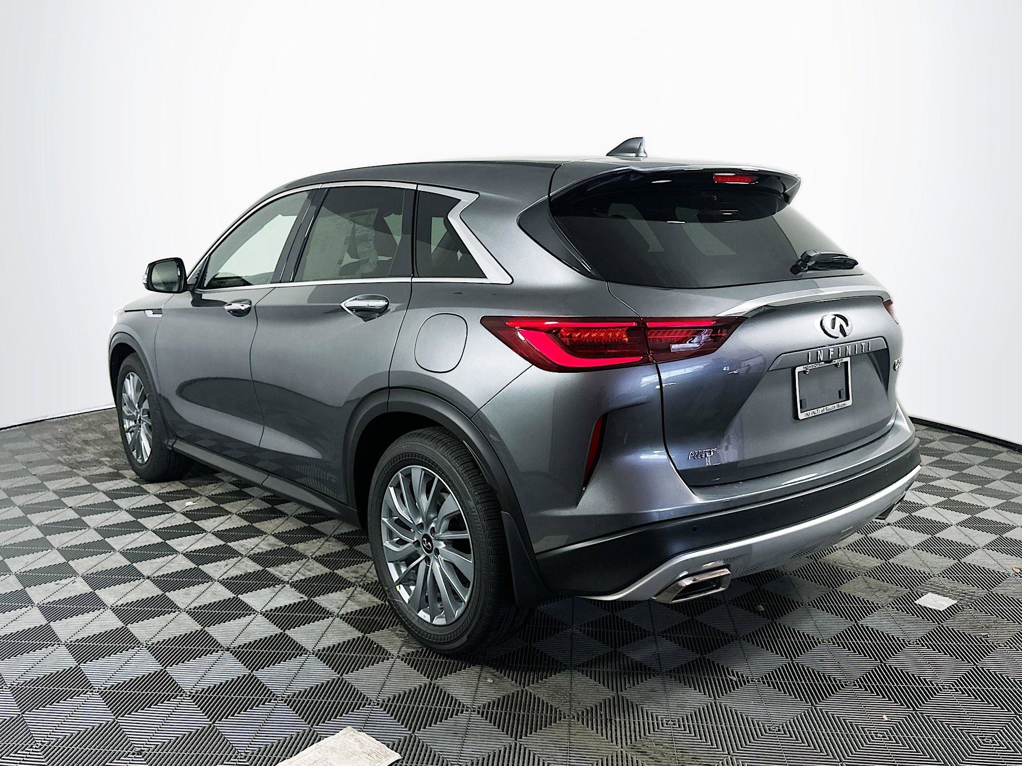 2025 Infiniti QX50 PURE photo 4