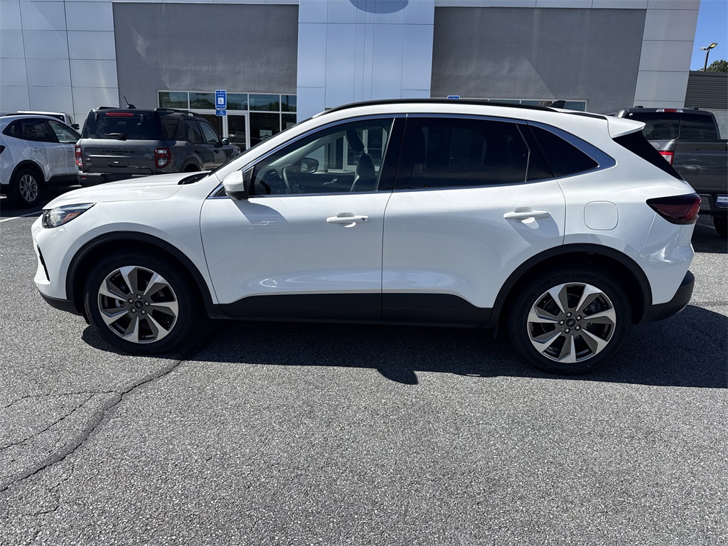 2023 Ford Escape Platinum photo 4