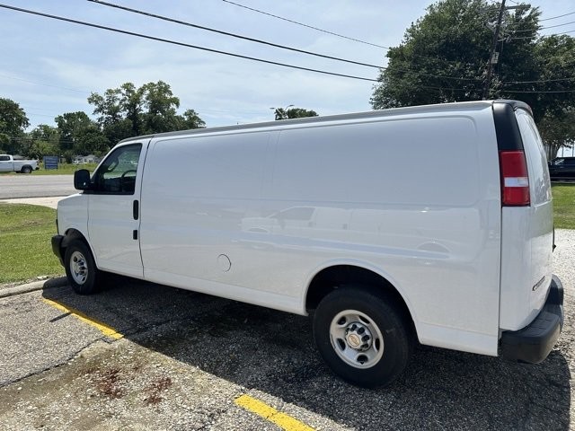 2024 Chevrolet Express Cargo