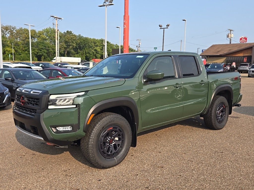 2025 Nissan Frontier Crew Cab PRO-4X photo 3