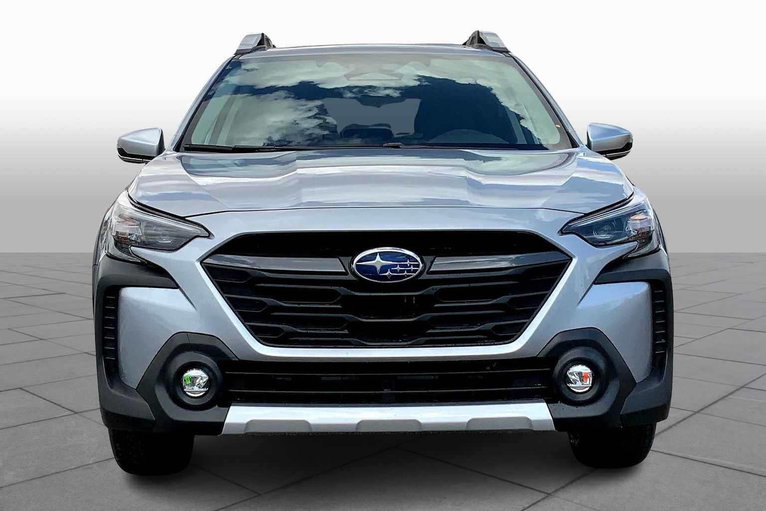 2025 Subaru Outback Touring XT photo 3
