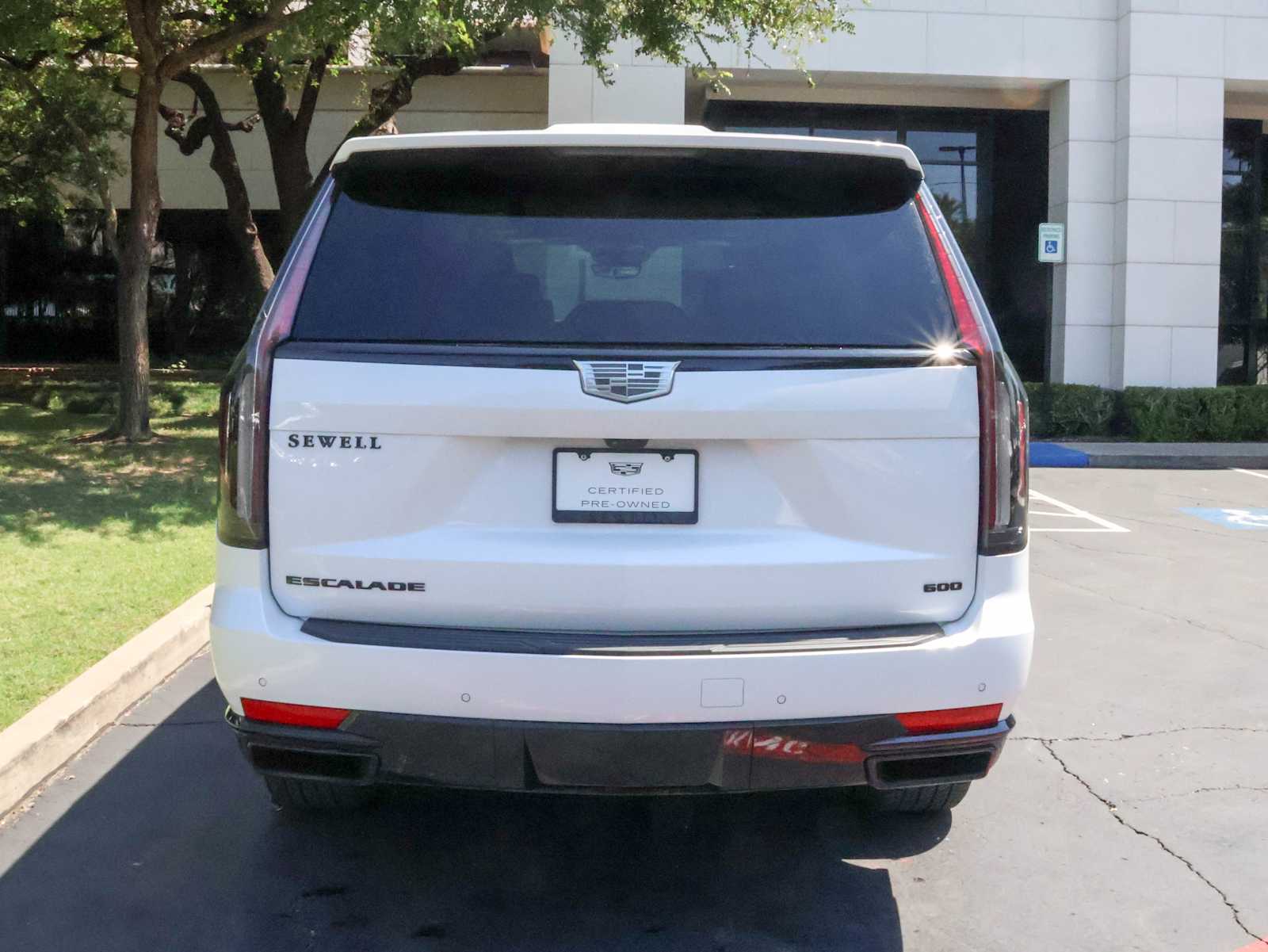 2024 Cadillac Escalade Sport Platinum photo 3