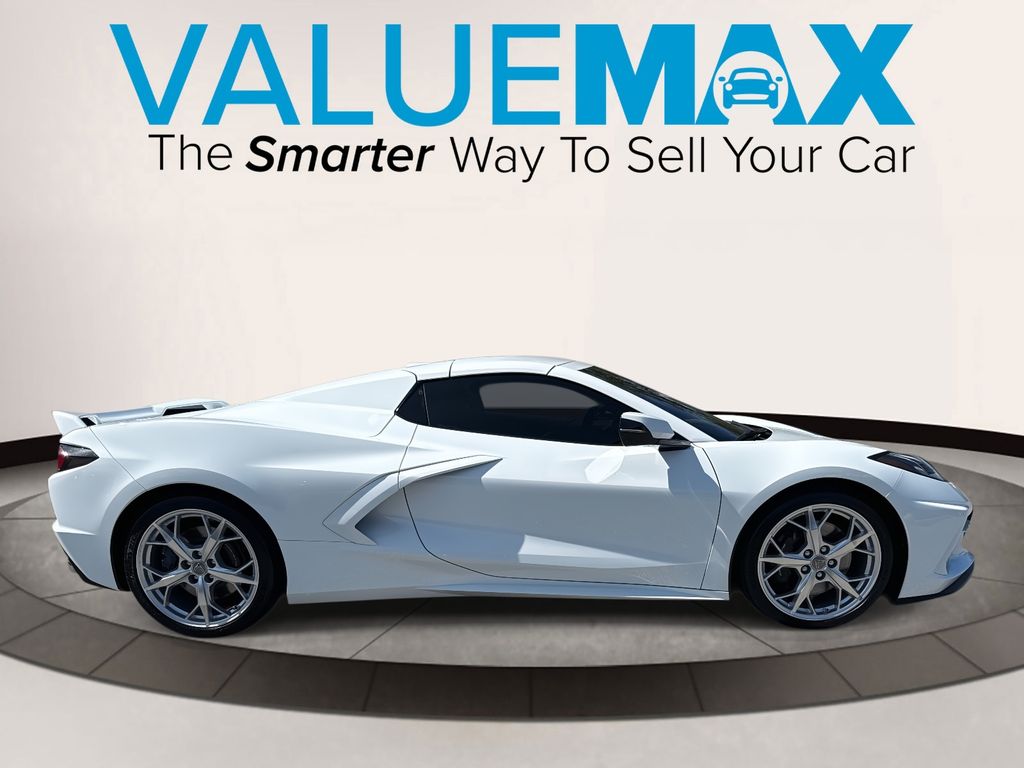 2022 Chevrolet Corvette Stingray photo 2