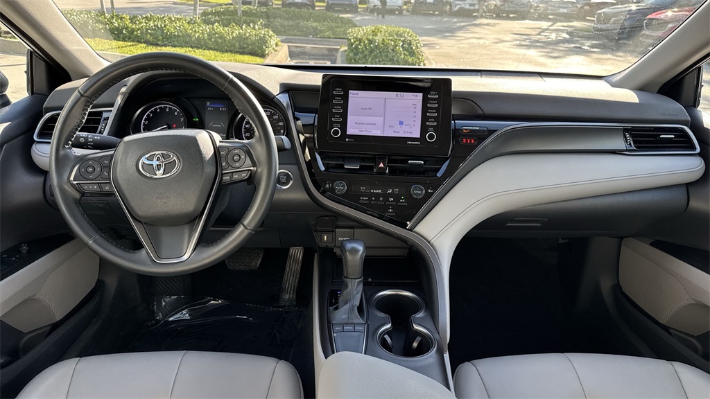 2023 Toyota Camry SE photo 13