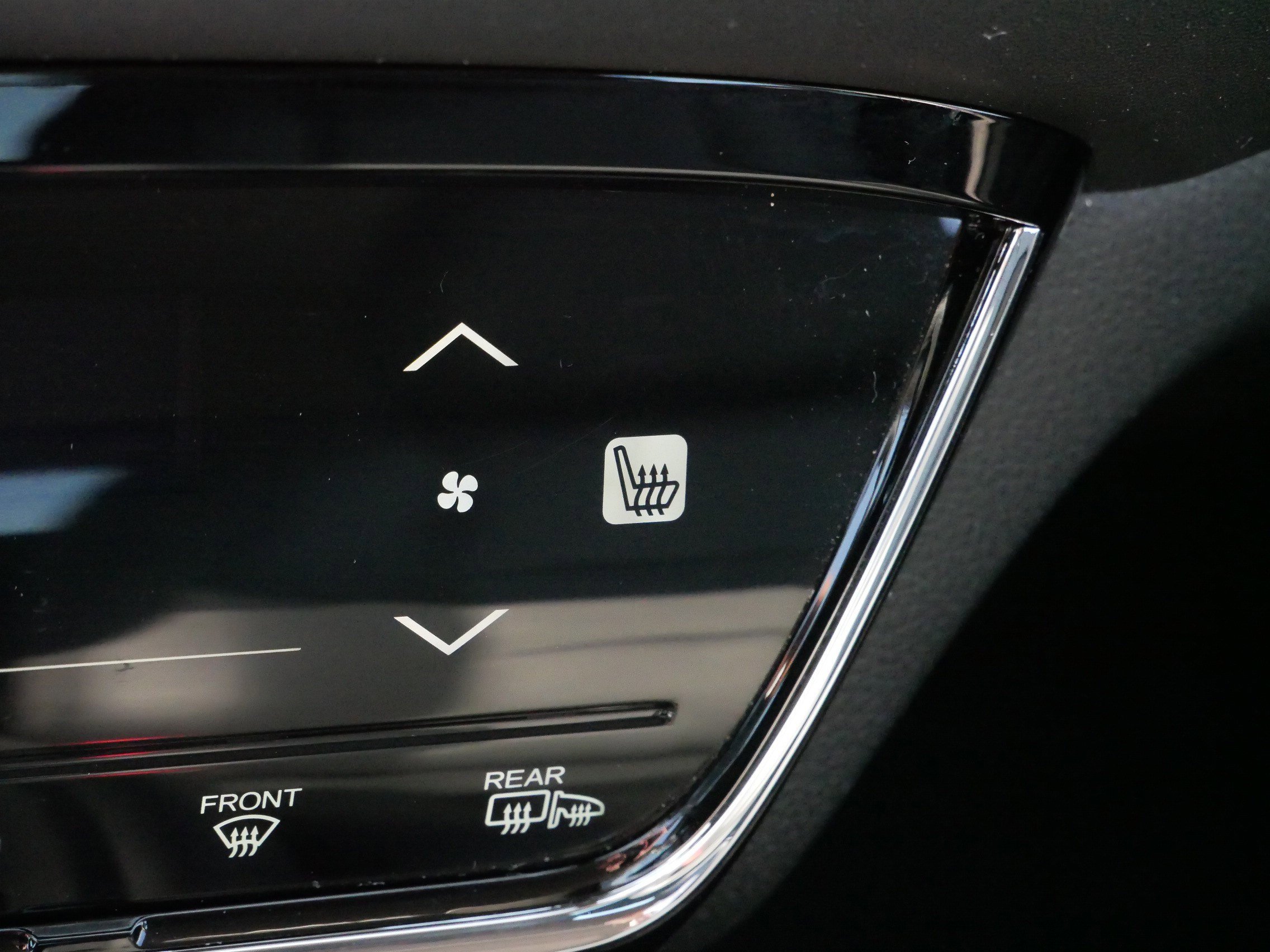 2020 Honda HR-V Touring photo 28