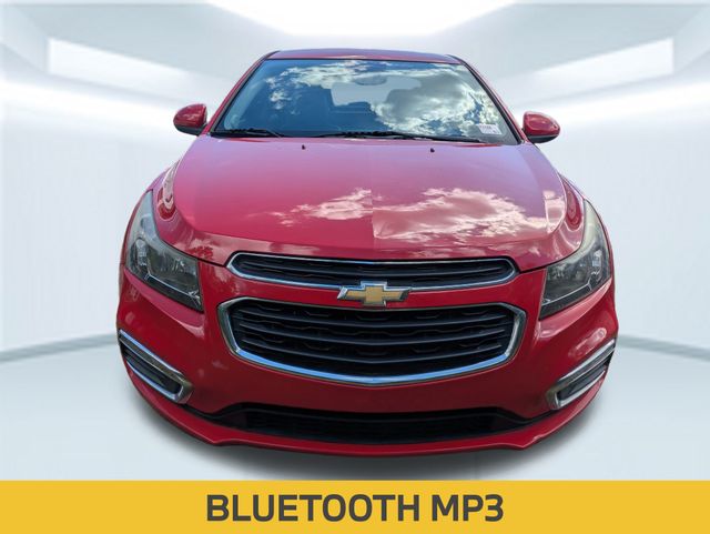2016 Chevrolet Cruze photo 2