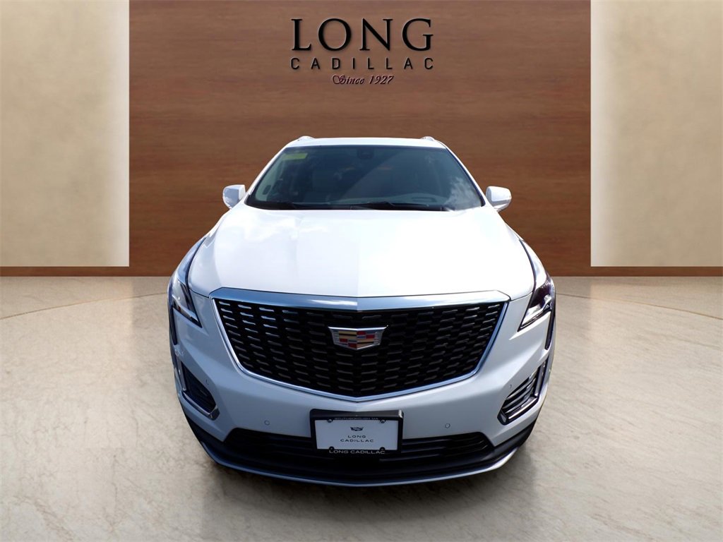 2025 Cadillac XT5 Premium Luxury photo 2