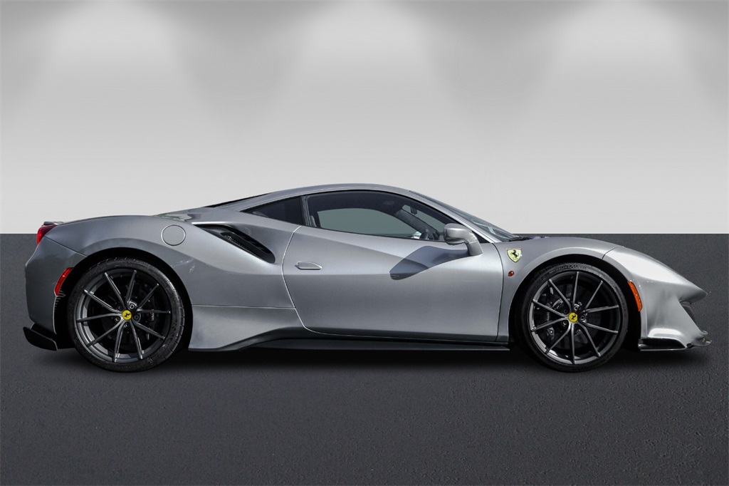 2020 Ferrari 488 Pista photo 2