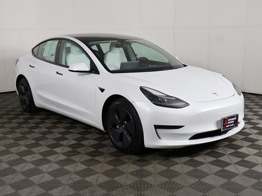 Used 2021 Tesla Model 3 Base with VIN 5YJ3E1EB4MF993055 for sale in Parma, OH