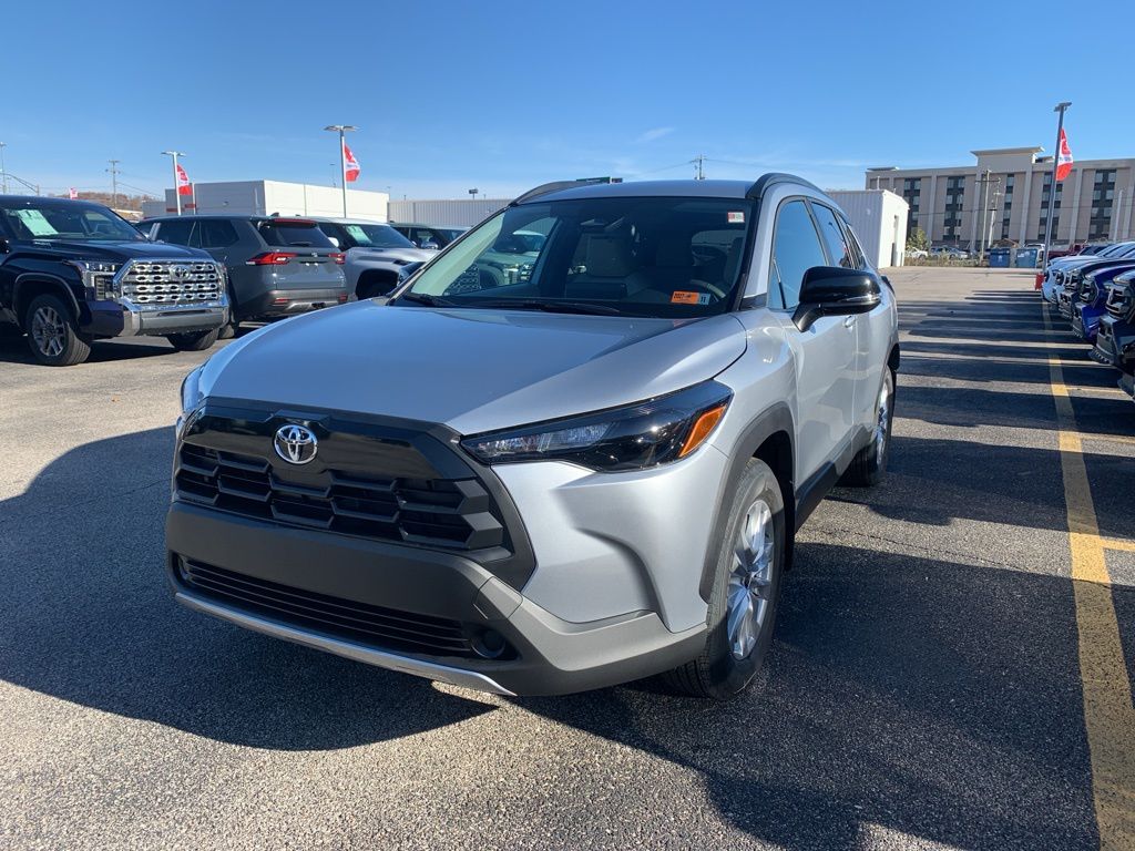 2026 Toyota Corolla Cross LE photo 3