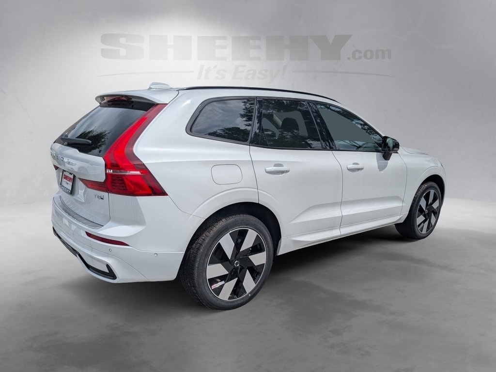 2025 Volvo XC60 Hybrid T8 Plus photo 21