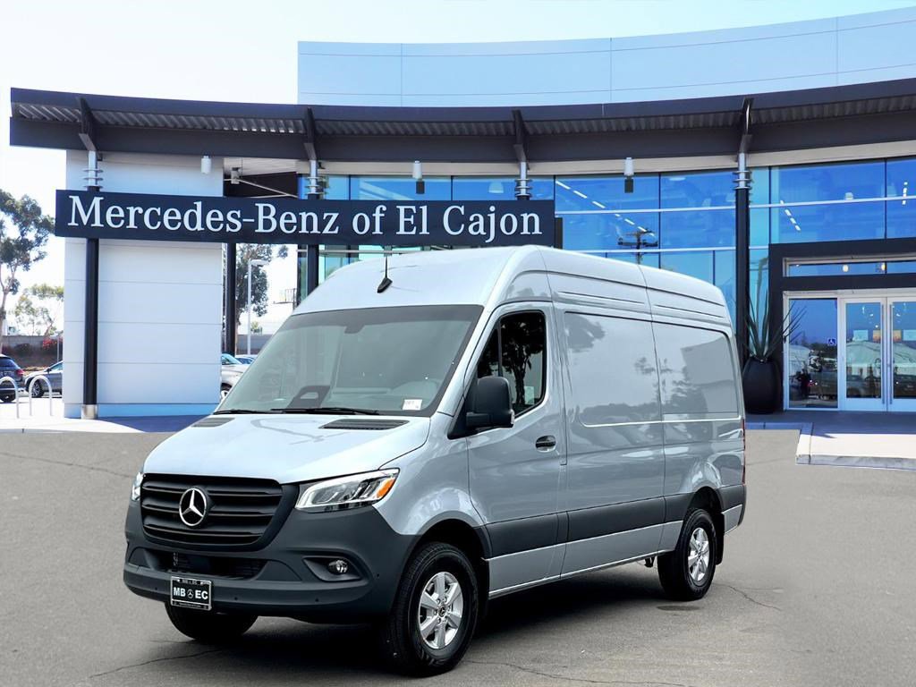 2025 Mercedes-Benz Sprinter Crew Van Base's photo