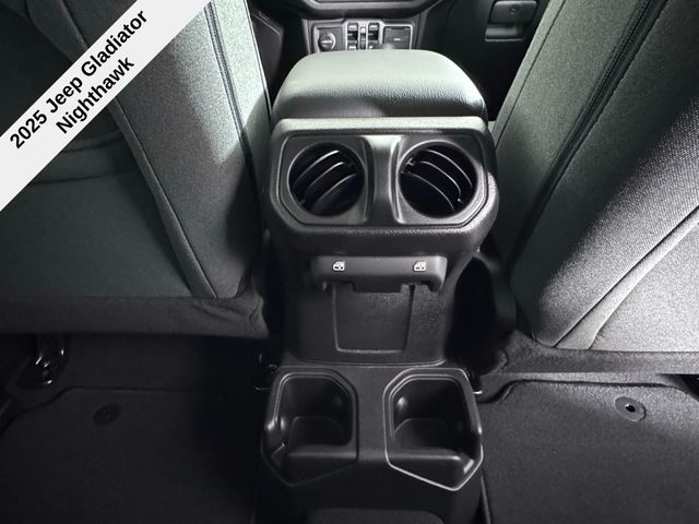 2025 Jeep Gladiator Sport photo 25