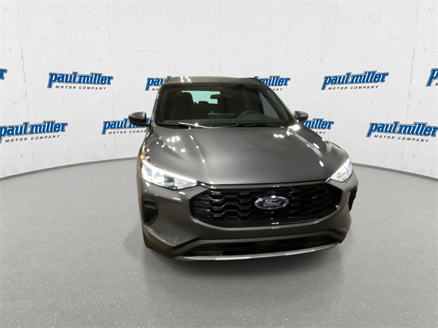 2026 Ford Escape ST-Line photo 3