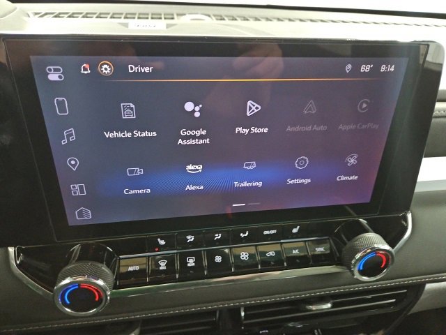 2024 Chevrolet Colorado LT photo 17