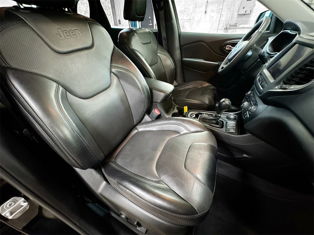 2023 Jeep Cherokee Altitude photo 19