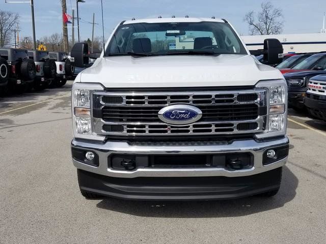 2025 Ford F-350 XL photo 7