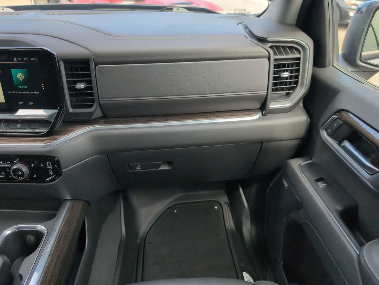 2022 Chevrolet Silverado 1500 RST photo 18