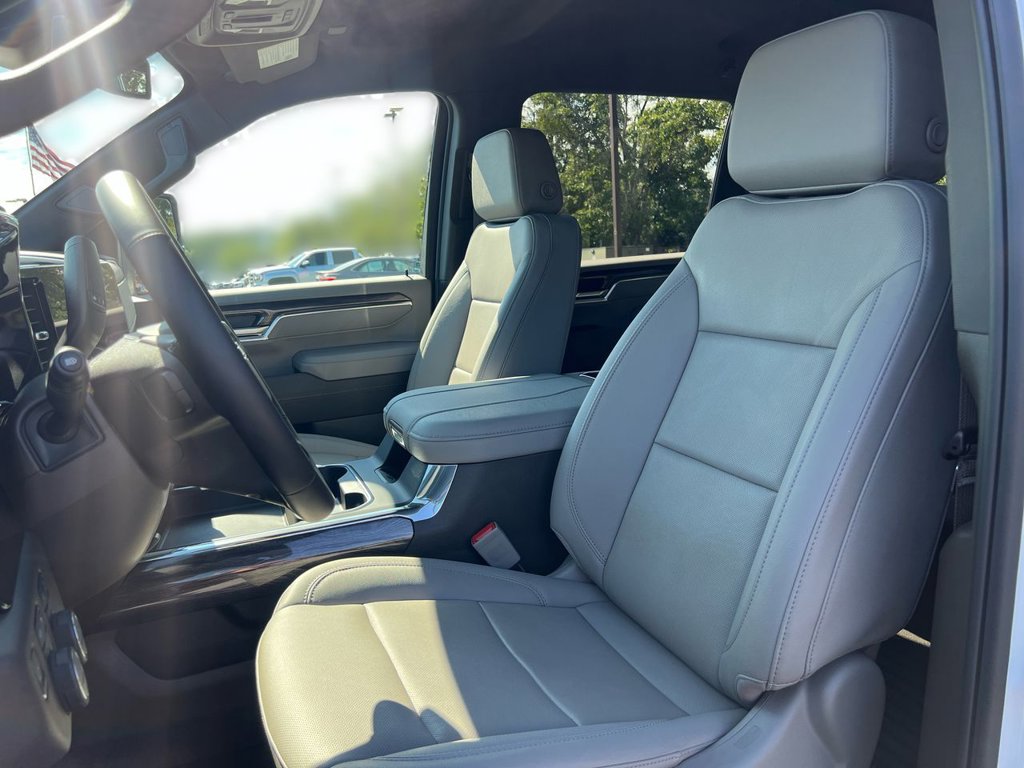 2025 Chevrolet Silverado 2500HD LTZ photo 16
