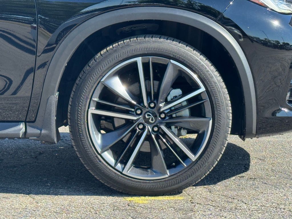 2024 Infiniti QX50 SPORT AWD photo 2