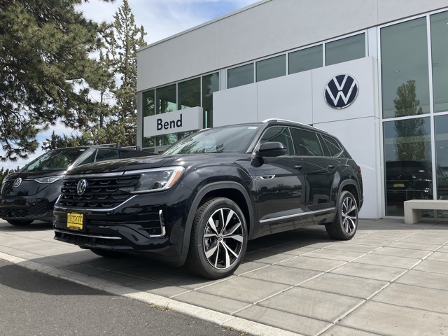 2025 Volkswagen Atlas SEL Premium R-Line photo 3