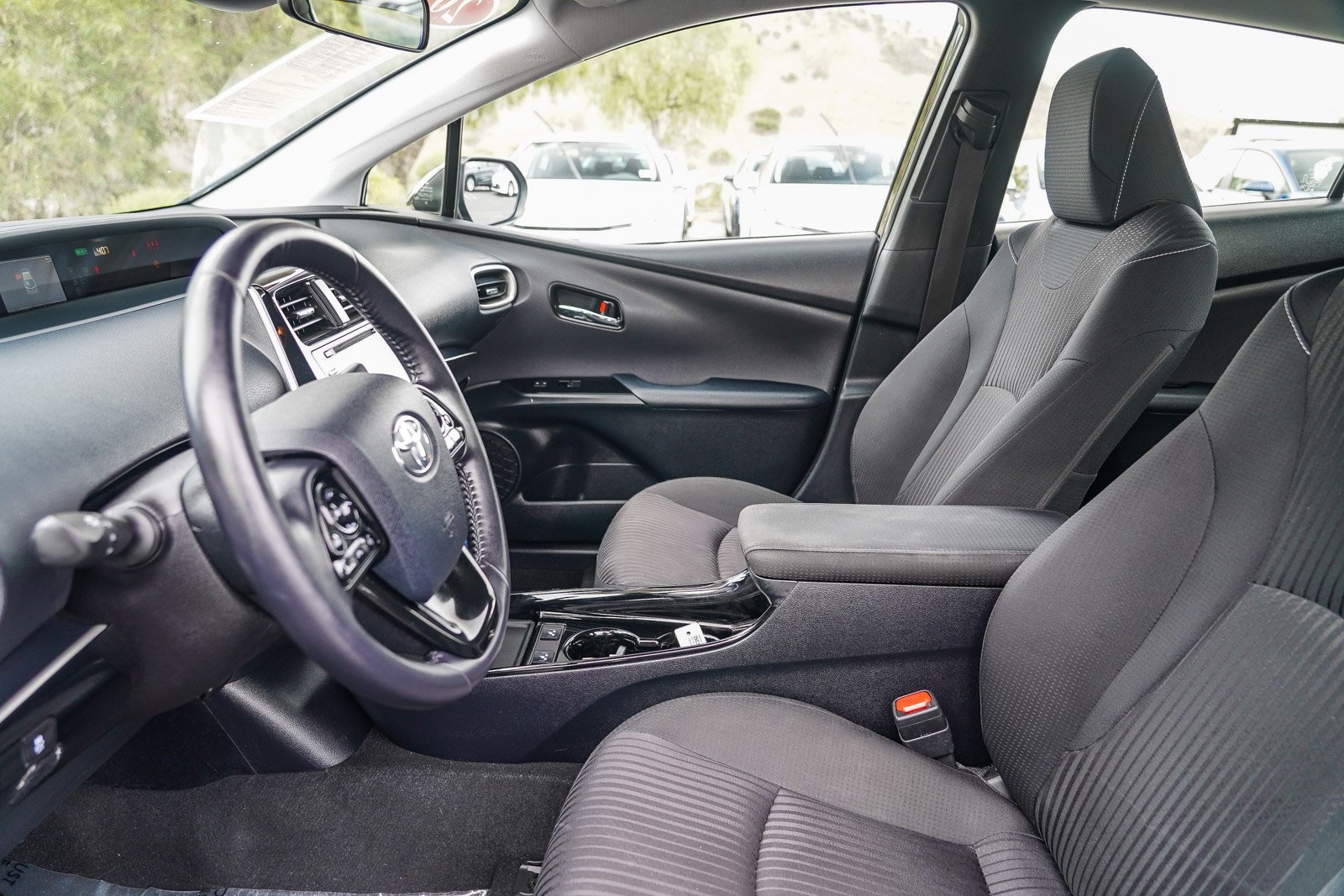2022 Toyota Prius Prime LE photo 16