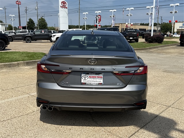 2025 Toyota Camry SE photo 4