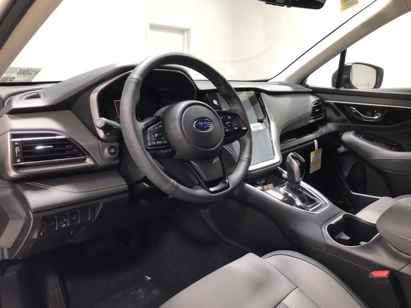 2025 Subaru Outback Onyx Edition photo 17
