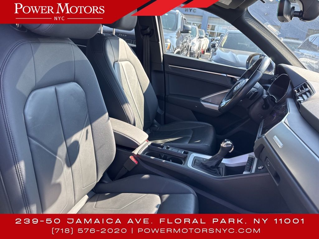 2023 Audi Q3 S line Premium photo 14