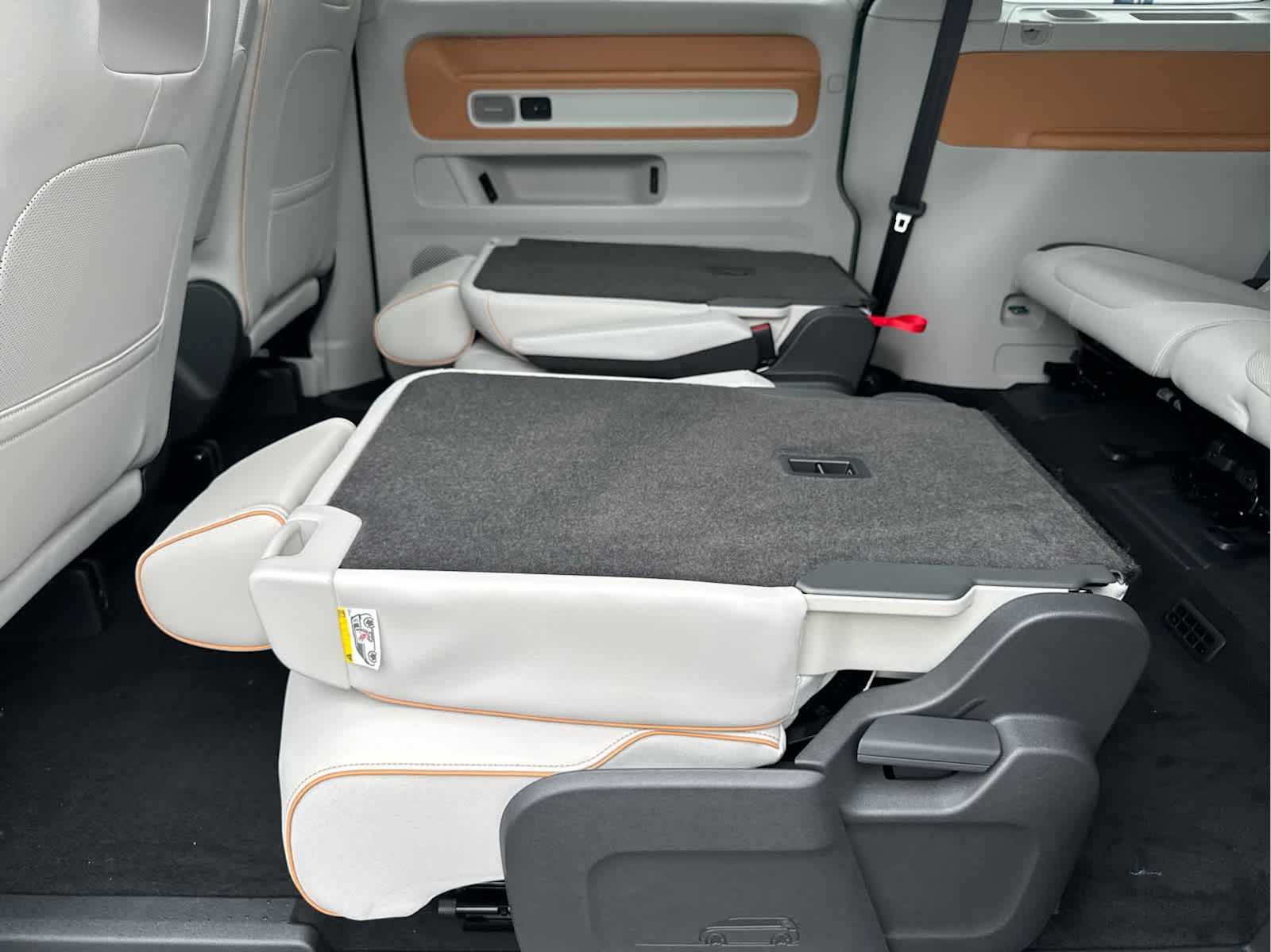 2025 Volkswagen ID. Buzz photo 14