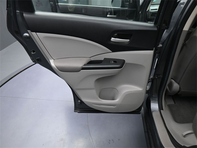 2013 Honda CR-V LX photo 12