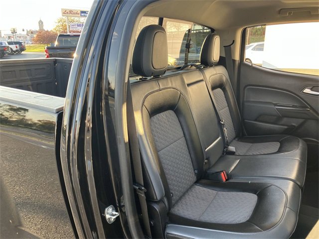 2018 Chevrolet Colorado Z71 photo 2