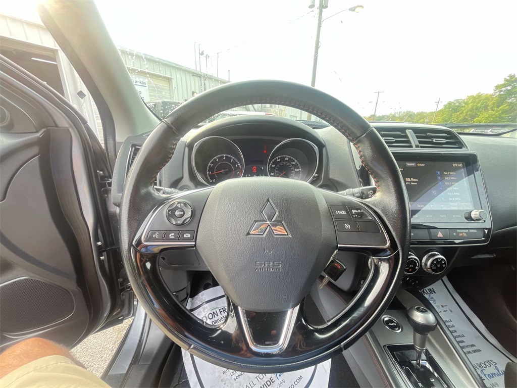 2021 Mitsubishi Outlander Sport LE photo 14