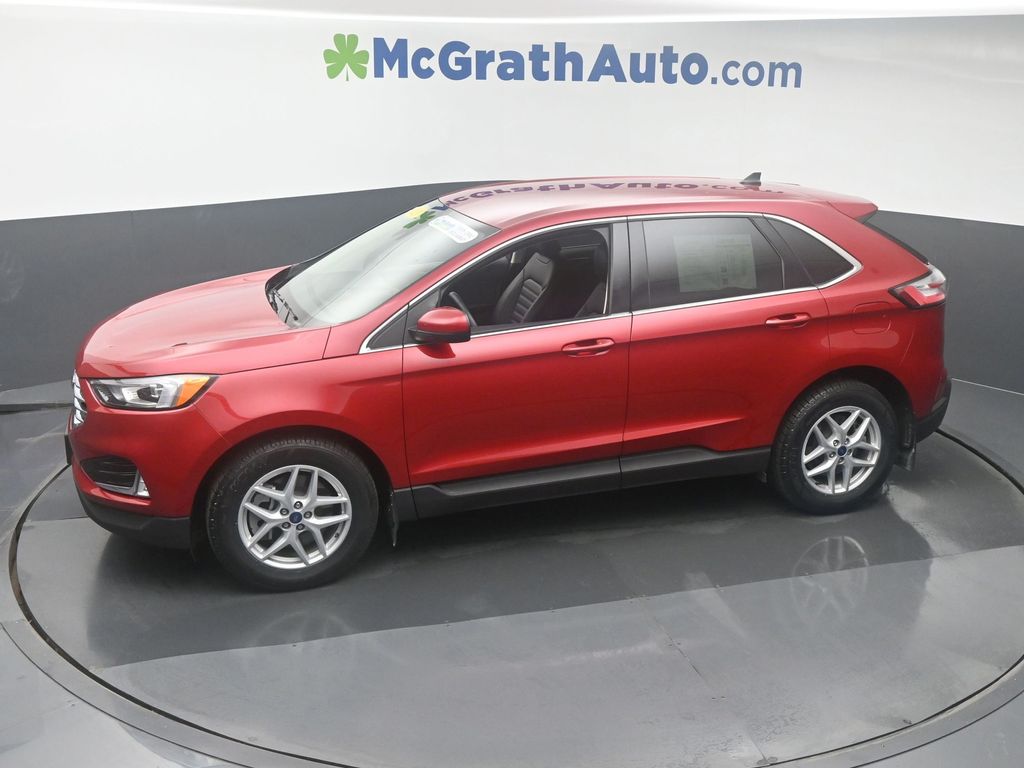 2021 Ford Edge SEL photo 15