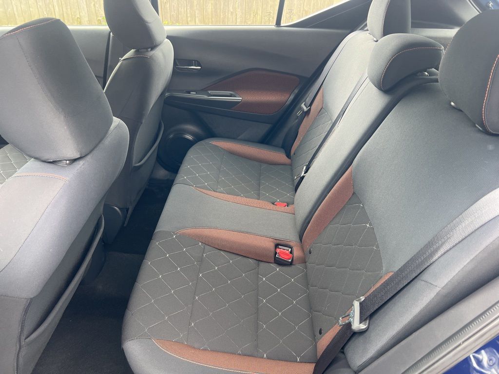 2019 Nissan Kicks SR photo 8