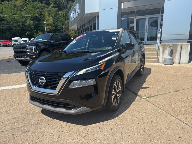 2022 Nissan Rogue SV photo 3