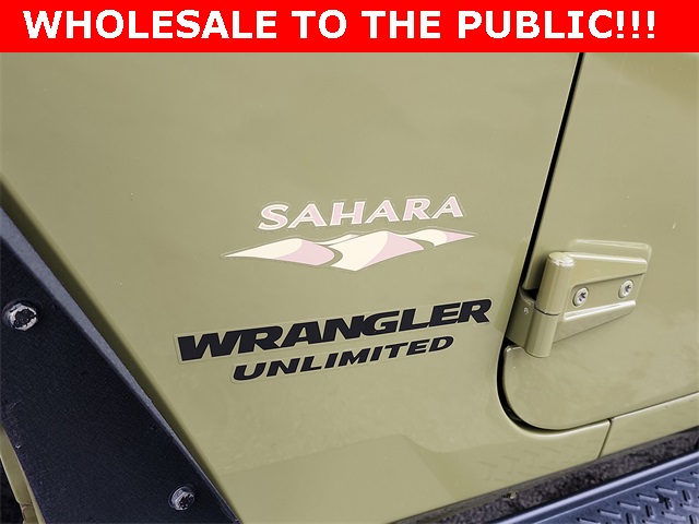 2013 Jeep Wrangler Unlimited Sahara photo 10