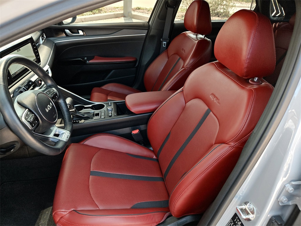 2024 Kia K5 GT-Line photo 25