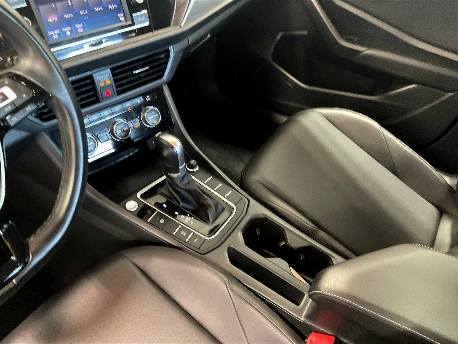 2019 Volkswagen Jetta SE photo 18