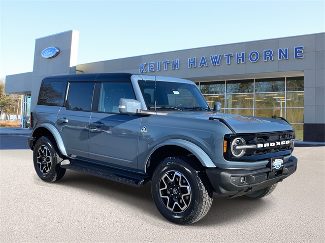 2025 Ford Bronco 4-Door Outer Banks's photo