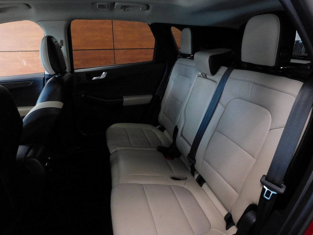 2020 Ford Escape Titanium photo 40