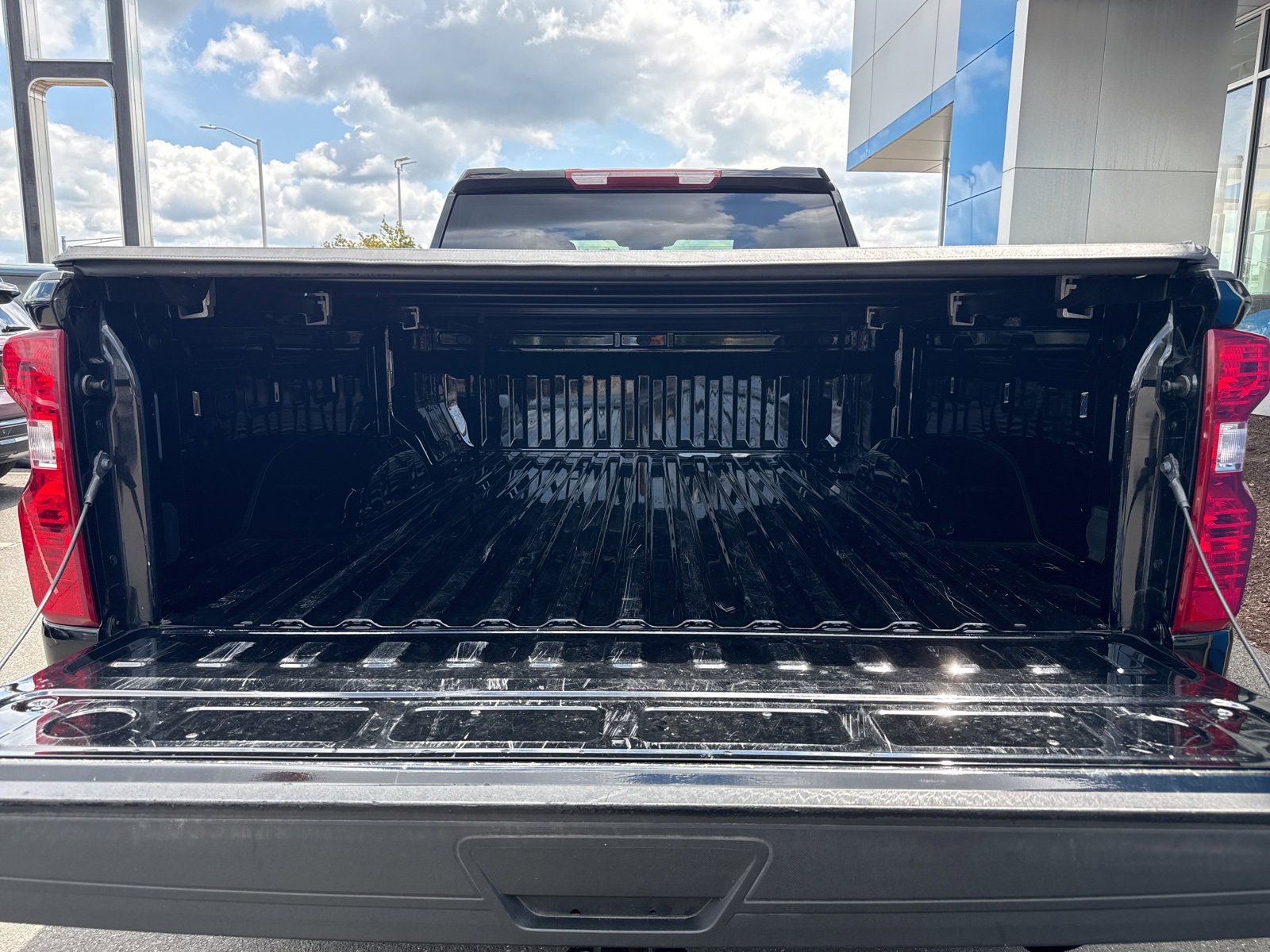 2024 Chevrolet Silverado 2500HD Custom photo 14