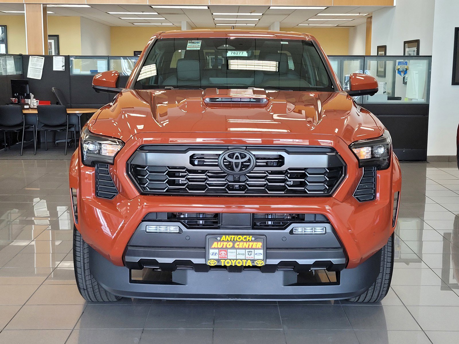 2025 Toyota Tacoma TRD Sport Double Cab photo 2